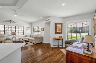 6732 Oak Cluster Cir, Spring Hill, FL 34606 - Photo 12