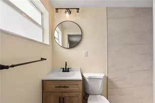 7130 Fox Hollow Dr, Port Richey, FL 34668 - Photo 16