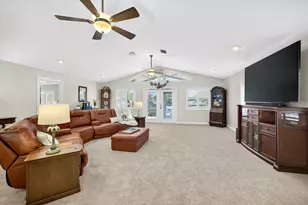 4141 Perry Pl, New Port Richey, FL 34652 - Photo 10