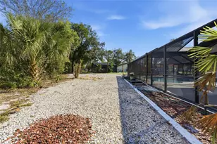 8123 River Country Dr, Weeki Wachee, FL 34607 - Photo 10