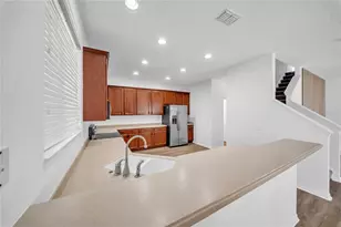 17446 Queensland St, Land O Lakes, FL 34638 - Photo 18