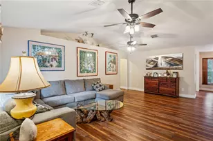 11185 Cleever St, Weeki Wachee, FL 34614 - Photo 10