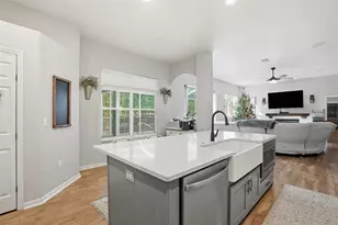 12131 Buckingham Way, Spring Hill, FL 34609 - Photo 10