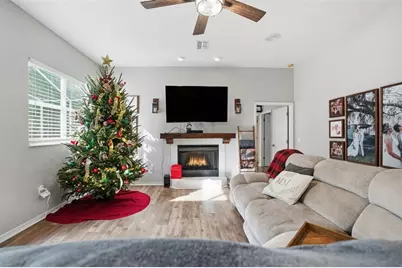 12131 Buckingham Way, Spring Hill, FL 34609 - Photo 2