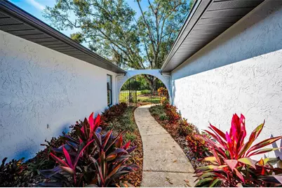 10639 Lakeview Drive, New Port Richey, FL 34654 - Photo 32