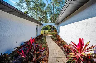 10639 Lakeview Dr, New Port Richey, FL 34654 - Photo 32