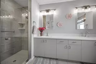 1136 Almondwood Dr, Trinity, FL 34655 - Photo 32