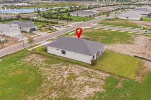 18373 Rockport Pl, Lakewood Ranch, FL 34211 - Photo 10