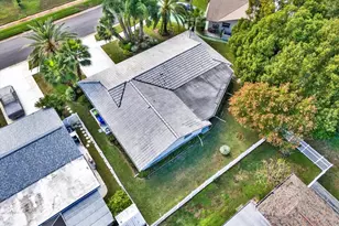 720 Bowsprit Pl, Palm Harbor, FL 34685 - Photo 36