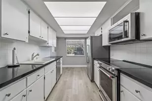 7560 92nd St, Seminole, FL 33777 - Photo 16