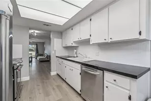 7560 92nd St, Seminole, FL 33777 - Photo 18