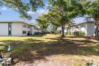 7560 92nd Street #104B, Seminole, FL 33777 - Photo 8