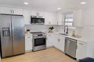 2721 Flint Isle Pl, Holiday, FL 34691 - Photo 12