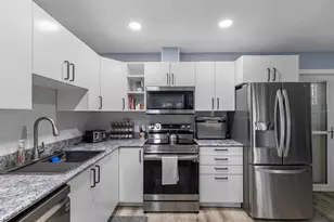 12009 Boynton Ln, New Port Richey, FL 34654 - Photo 10