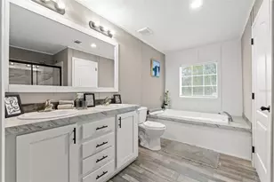 14235 Hurricane Dr, Weeki Wachee, FL 34614 - Photo 32