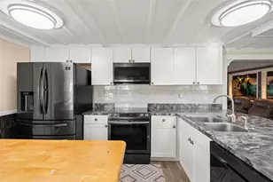 7288 Coventry Ct, Weeki Wachee, FL 34607 - Photo 36