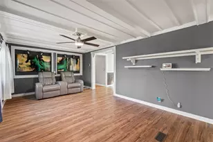 7288 Coventry Ct, Weeki Wachee, FL 34607 - Photo 4