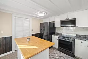 7288 Coventry Ct, Weeki Wachee, FL 34607 - Photo 14