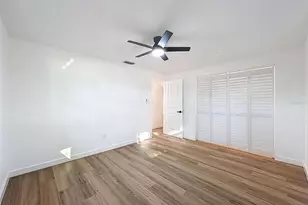 1406 S Lake Ave, Clearwater, FL 33756 - Photo 20