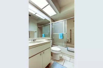 9404 Rockbridge Circle, New Port Richey, FL 34655 - Photo 16