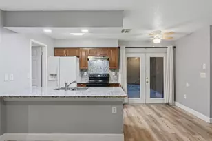 6211 Lorraine Ln, Spring Hill, FL 34608 - Photo 10