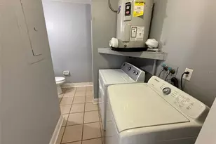 6211 Lorraine Ln, Spring Hill, FL 34608 - Photo 14