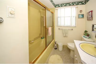 10638 Oak Hill Drive, Port Richey, FL 34668 - Photo 18