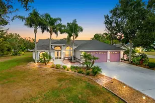 27380 Golf Course Loop, Wesley Chapel, FL 33544 - Photo 2