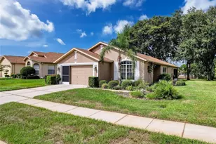 189 Center Oak Cir, Spring Hill, FL 34609 - Photo 6