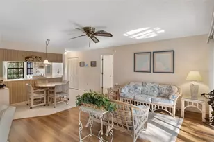 6606 Brambleleaf Dr, Spring Hill, FL 34606 - Photo 6