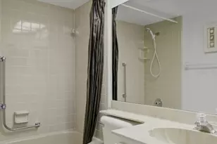 6606 Brambleleaf Dr, Spring Hill, FL 34606 - Photo 20