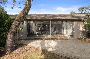 6606 Brambleleaf Dr, Spring Hill, FL 34606 - Photo 30