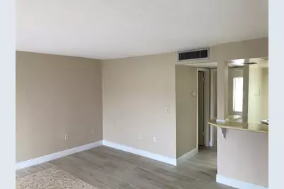 3840 N Lake Drive #126, Tampa, FL 33614 - Photo 8