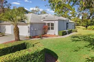 11723 Foxworth Ln, New Port Richey, FL 34654 - Photo 1