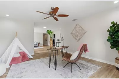 916 River Rapids Avenue, Brandon, FL 33511 - Photo 16