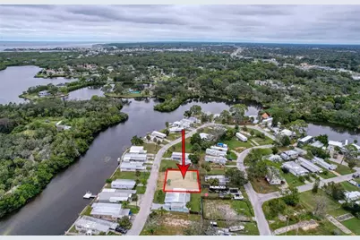 6836 Edgewater Drive, New Port Richey, FL 34652 - Photo 2
