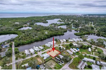 6836 Edgewater Drive, New Port Richey, FL 34652 - Photo 12