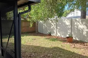 13006 Leverington St, Tampa, FL 33624 - Photo 10