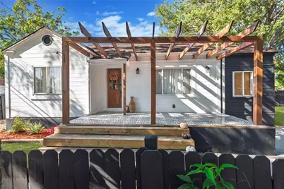 4400 44th Avenue N, Saint Petersburg, FL 33714 - Photo 1