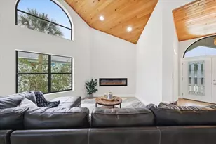 1821 NW 20th Ave, Crystal River, FL 34428 - Photo 10