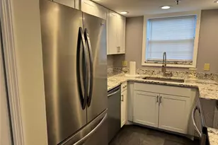 2210 Vista Del Sol Cir, Lutz, FL 33558 - Photo 10