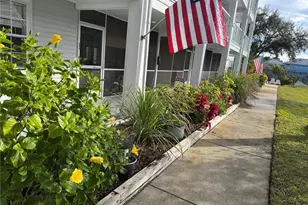 2210 Vista Del Sol Cir, Lutz, FL 33558 - Photo 14