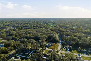 7822 Holiday Dr, Spring Hill, FL 34606 - Photo 38