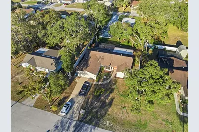 7822 Holiday Drive, Spring Hill, FL 34606 - Photo 30