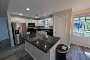 5202 Hampton Beach Pl, Tampa, FL 33609 - Photo 8