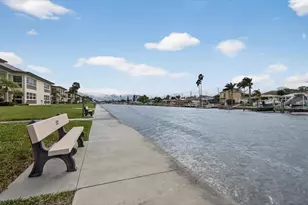 4678 Marine Pkwy, New Port Richey, FL 34652 - Photo 34