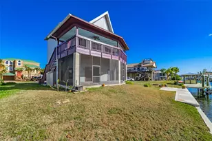 6432 Driftwood Dr, Hudson, FL 34667 - Photo 2