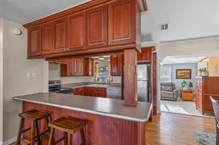 444 Edgehill Ave, Spring Hill, FL 34606 - Photo 10