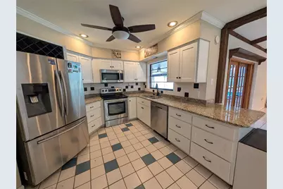 1117 Lakemont Drive, Valrico, FL 33594 - Photo 8