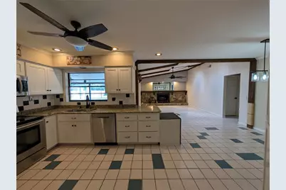 1117 Lakemont Drive, Valrico, FL 33594 - Photo 6